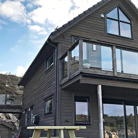 8 Person In Urangsv G Holiday home *