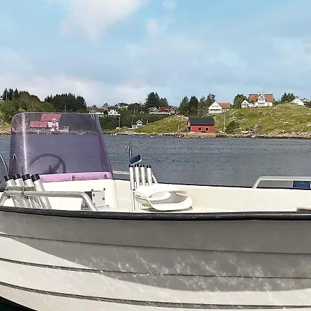 8 Person In Urangsv G Ervik
