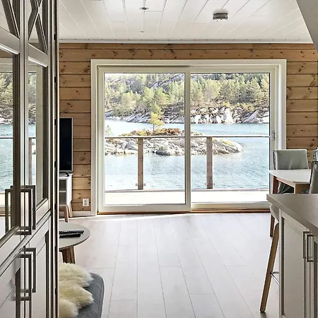 8 Person In Urangsvag Сasa de vacaciones *