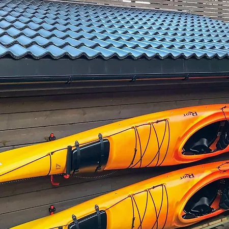 8 Person In Urangsvag * Ervik (Urangsvag)