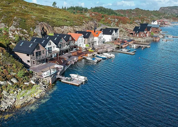 8 Person In Urangsvag *