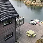 8 person holiday home in Urangsvåg Semesterbostad *