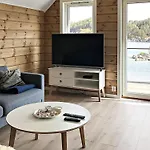 8 person holiday home in Urangsvåg Ervik (Urangsvag)
