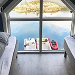 8 person holiday home in Urangsvåg Ervik (Urangsvag)