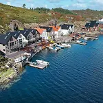 8 person holiday home in Urangsvåg *